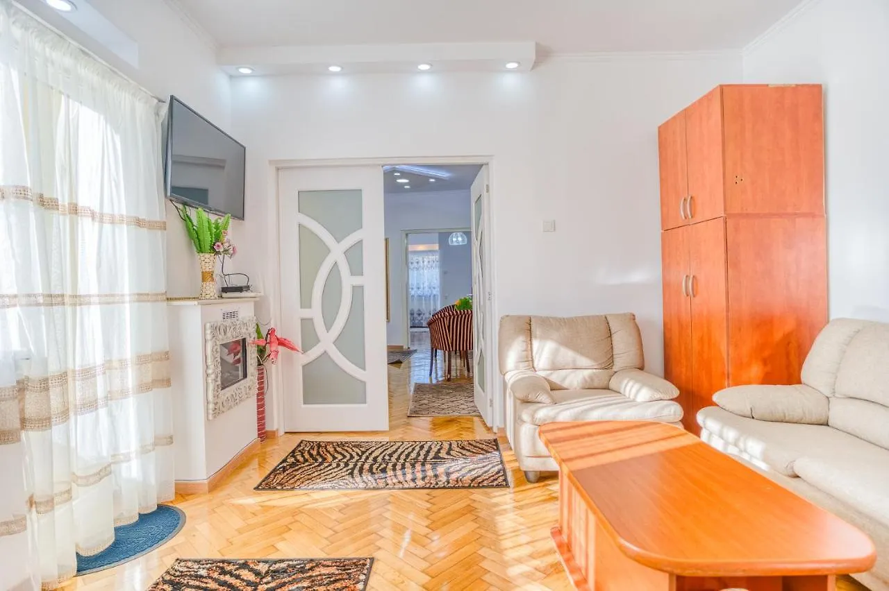 شقة Suvenir Chic - Fusion Of Modern Elegance & Harmony بوخارست 0*,