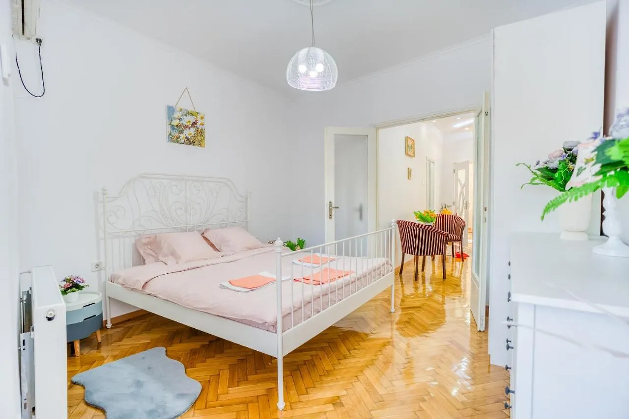 شقة Suvenir Chic - Fusion Of Modern Elegance & Harmony بوخارست 0*,  رومانيا