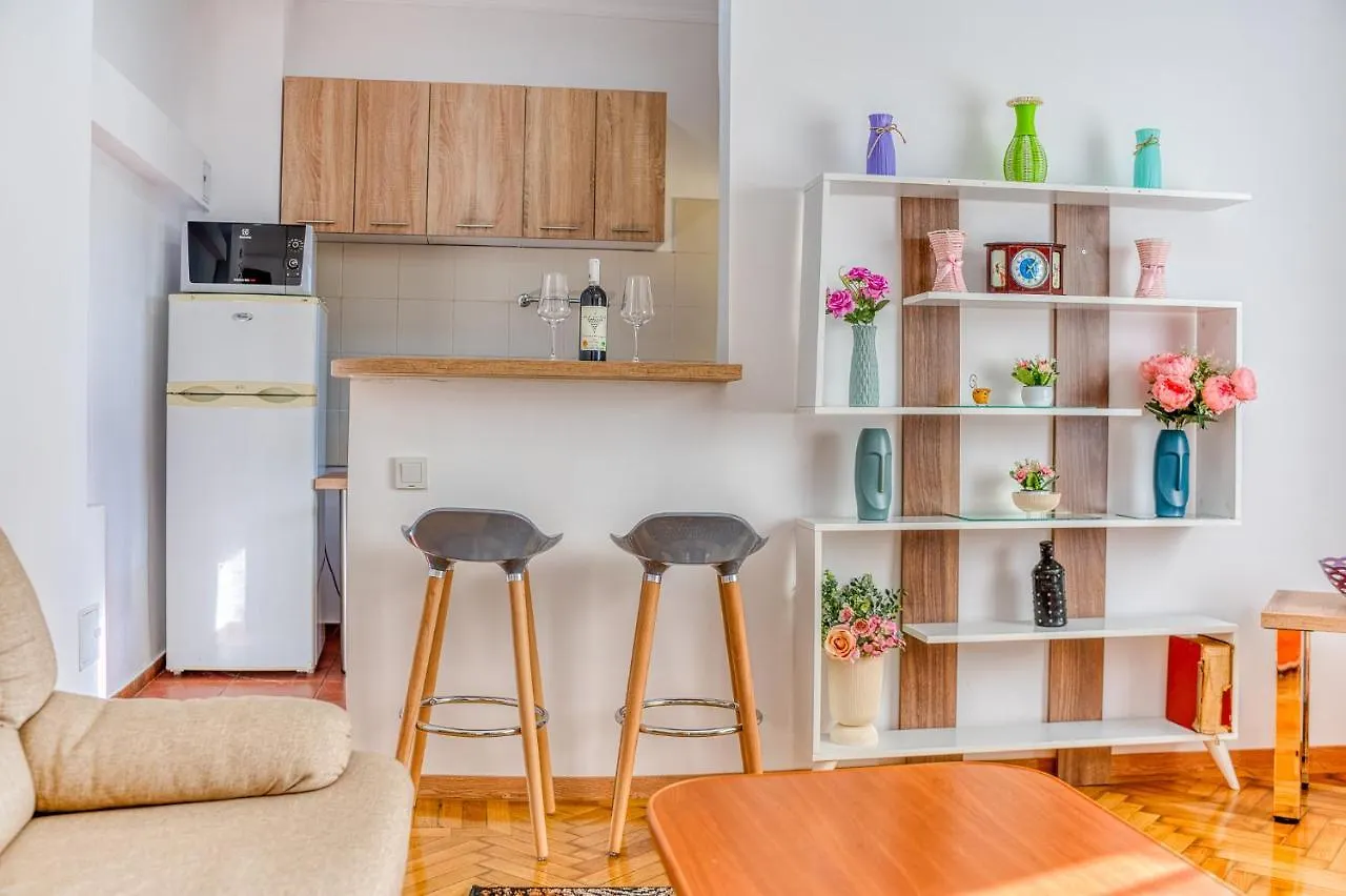 Suvenir Chic - Fusion Of Modern Elegance & Harmony Apartment Bucharest